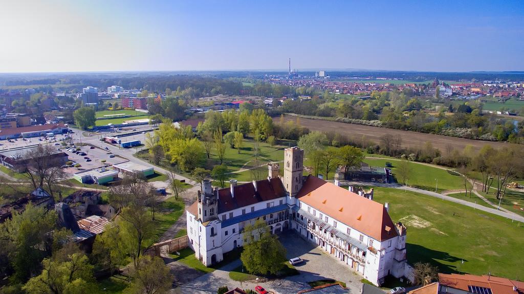 Zámecký penzion Rotunda Břeclav Esterno foto